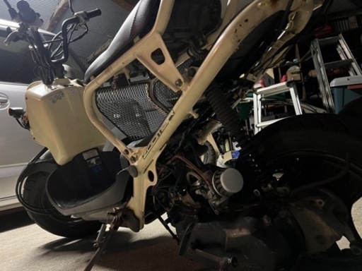 世にも奇妙な珍車 ホンダ ズーマー エンジンスワップ