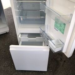 NO 161 福岡市内配送設置無料　2022年式 冷蔵庫 ガラスホワイト HR-G13C-W [幅48.1cm /135L /2ドア /右開きタイプ