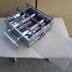 新品未使用 下火式 焼き台 LPプロパンガス 卓上 網焼き 小型焼物機器 荒磯 新品未使用 いそあみやき

幅45cm BBQコンロ 海鮮 漁師 漁港 あみいそ焼 消費税込 業務用 プロパンガス LPガス用 下火グリラー あみ焼き機 網焼き機 荒磯 厨房機器 店舗用品