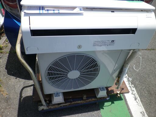 取り引き中　コロナ 6～8畳用　2023年　CSH-N2223R(W) 冷暖房　除湿タイプ　　リララ(Relala) (6畳用) ホワイト