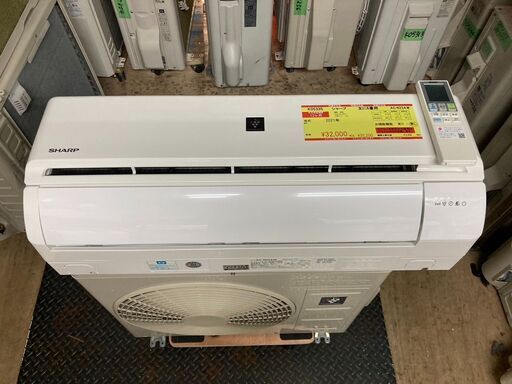 K05335　中古エアコン シャープ 2021年製 主に6畳用 冷房能力 2.2KW / 暖房能力 2.5KW