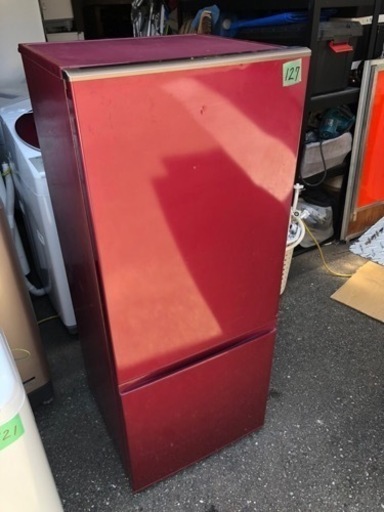 １２７　北九州市内配送設置無料 AQR-BK18G-R 冷蔵庫 レッド [2ドア /右開きタイプ /184L]