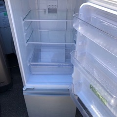 １２９　北九州市内配送可能 シャープ SHARP 冷蔵庫 （167L・つけかえどっちもドア） 2ドア シルバー系 SJ-D17A-S