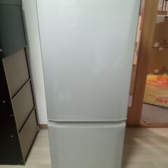 【冷蔵庫】三菱ノンフロン冷凍冷蔵庫　MR-P 15Z-S　146...