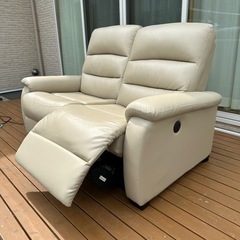  【極美品2024年購入品！】2人掛け電動リクライニングソファ(Nビリーバ2 革BE)定価129,900円