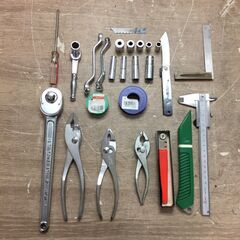 8/22 終 工具セット ペンチ 六角 ドライバ インチ 直角定規 ハンマー カッタ 24f菊MZ 8/22 終 工具セット ペンチ 六角 ドライバ インチ 直角定規 ハンマー