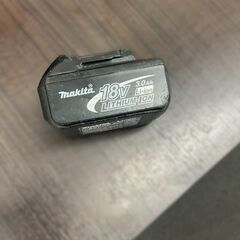 makita製　18Vバッテリー付き充電式ファン（型番CF203DZW)