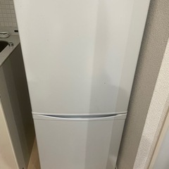 アイリスオーヤマ　ノンフロン冷凍冷蔵庫 142L IRSD-14...