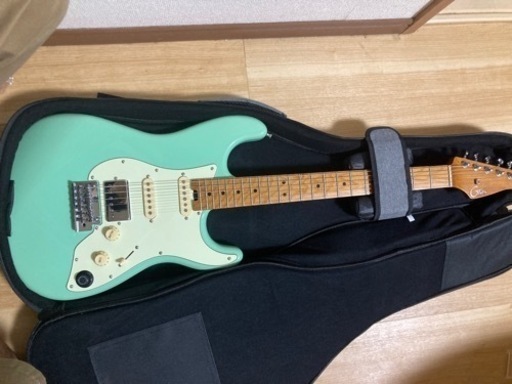 mooer GTRS S801 green インテリジェントギター