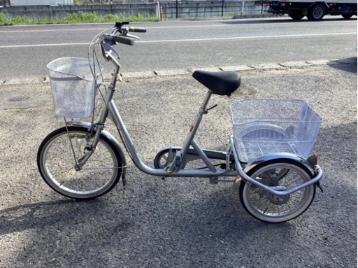SWINGCHARLIE 三輪自転車　20インチ/16インチ