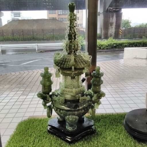 引取限定岐阜店玉香炉 展示品現状販売（一部破損）