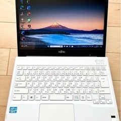 富士通 ノートPC Corei5 12GBメモリー 新品大容量S...