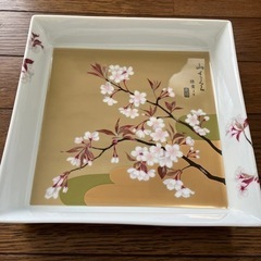 食器[横濱増田窯]金彩桜角鉢