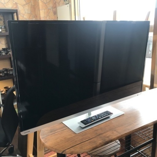 液晶テレビ　40インチ　2013年製　TOSHIBA