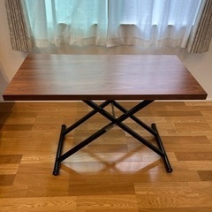 ニトリ　昇降式テーブル 