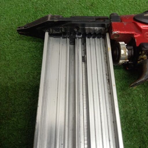 マキタ makita AF551H 高圧仕上打機【野田愛宕店】【店頭取引限定