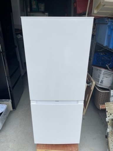 愛知近郊配送無料　高年式　ハイアール　140L 冷蔵庫　JR-NF140N 2022年製