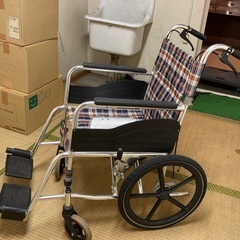 カワムラ　車椅子(折り畳み可)