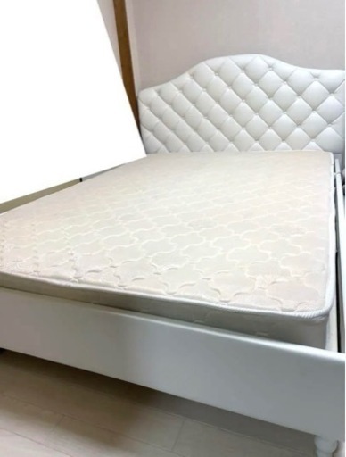 取引中）ベッドフレーム ダブル＆マットレスおまけ