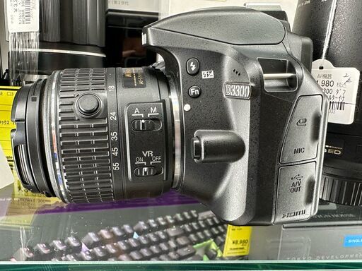 U1642】ｶﾒﾗ ﾆｺﾝ D3300 ﾀﾞﾌﾞﾙｽﾞｰﾑｷｯﾄ フィルター付き - デジタル一眼 