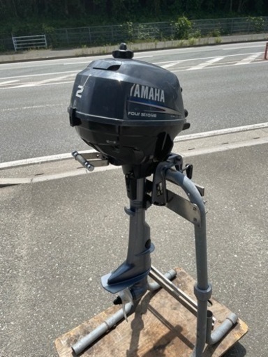 ■中古品 YAMAHA ヤマハ 船外機 ２馬力 ６S7 ４ストローク 免許不要 動作問題なし 釣り バス釣り フィッシング ■