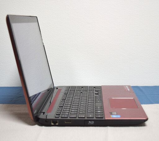 TOSHIBA高性能CPU Core i7メモリ8GB 高速SSD240GB HDMI出力 Wifi対応