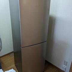 ハイアールの218Lの2ドア冷蔵庫。