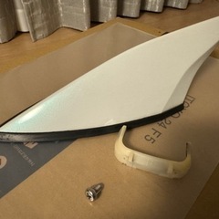 モデリスタ トップノットアンテナ アクア　シャークアンテナ パールホワイト モデリスタ MODELLIST トップノットアンテナ シャークアンテナ プ