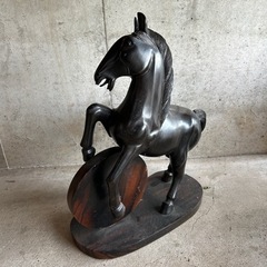 馬の木製彫刻　縁起物
