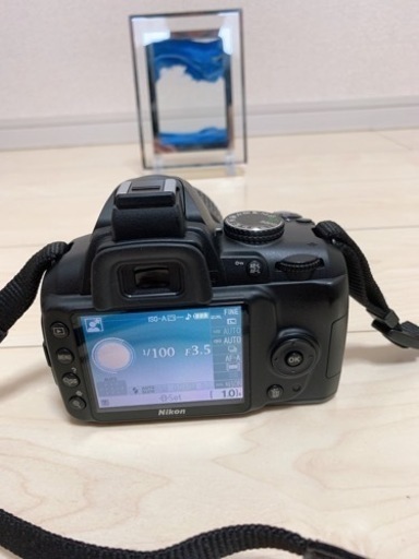 一眼レフデジタルカメラNIKON D3000