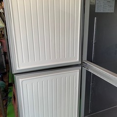 縦型2ドア冷蔵庫 636リットルSRR-K781L 2019年