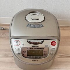 【お取引中】炊飯器 TOSHIBA RC-10RH 2009年製