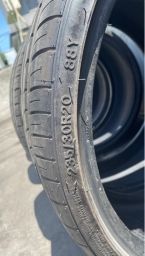235/30/R20 4本中古