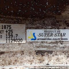 ６穴　１８インチ　ロデオドライブ