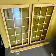 20608H01　YKK AP　引違い窓 枠付き プラマードU　551×1176