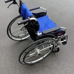 車椅子 ノーパンクタイヤ 軽量 コンパクト 自走式 A101-DBAB カドクラ　リサイクルショップ宮崎屋　佐土原店　24.6.8F 車椅子 ノーパンクタイヤ 軽量 コンパクト 自走式 A101-DBAB カドクラ
