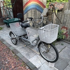 【4419】大人用三輪車　前20・後16インチ　19,300円（防犯・税込）