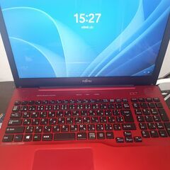 綺麗富士通赤 高性能6世代corei3 大容量SSD480G 大容量メモリ16G 軽量