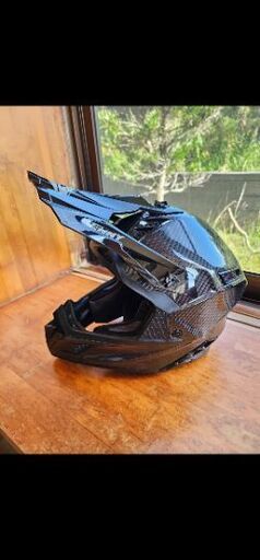 [NEW] ダートバイクヘルメットカーボン  [緊急]