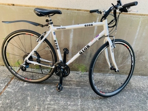 GIOS ジオス　ミストラル　クロスバイク