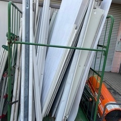 値下げ◎ヨドコー 物置 3枚扉 組立てれる方限定