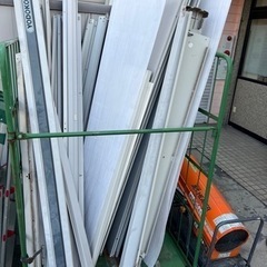 値下げ◎ヨドコー 物置 3枚扉 組立てれる方限定