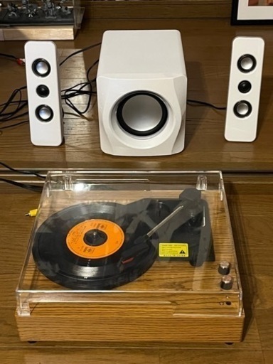 レコードプレイヤーと2.1chスピーカー