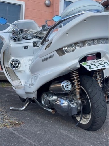 マジェスティー