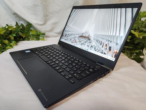 【Office365付いてます】超軽量！2019年 TOSHIBA Dynabook G83 13インチ Windows11 ⑤