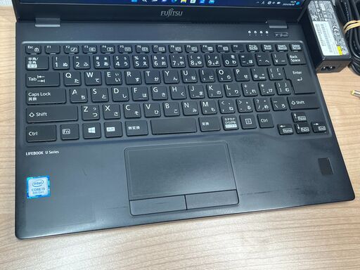 お買い得〉0550 Fujitsu Lifebook U939/A Core i5 第8.5世代  SSD高速 ノートパソコン　Win11 お買い得〉0550 Fujitsu Lifebook U939/A Core i5 第8.5世代 SSD高速