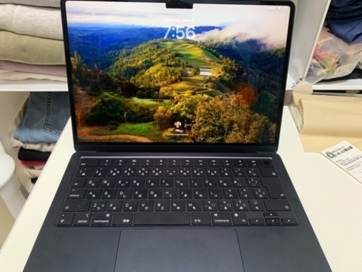 Apple M2チップ搭載13インチMacBook Air