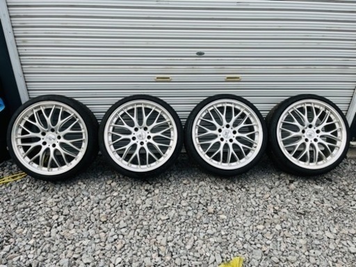 マルチフォルケッタ19インチ ロクサーニマルチフォルケッタ19インチアルミホイールバリ山夏タイヤ付き