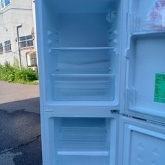 アース万代店 美品 2ドア冷凍冷蔵庫【中古】動作保証 ヤマダ YRZ-C12H1 