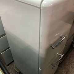美品！2021年モデル！　e-angle レトロ調2ドア冷蔵庫　149ℓ